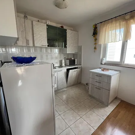 Cvitka Apartman Vir
