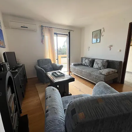 Cvitka Apartamento Vir